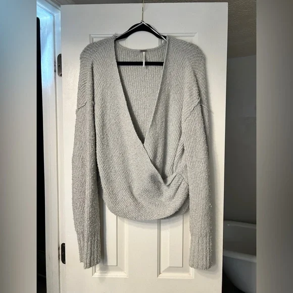 Free People Sensual Wrap Sweater Chunky Ribbed Knit Long Sleeve Grey Large - Picture 4 of 10